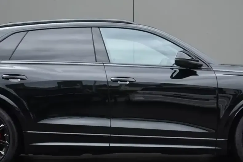 Audi RSQ8 din 2025 cu 300 km - oferta AUD186361 - foto 4