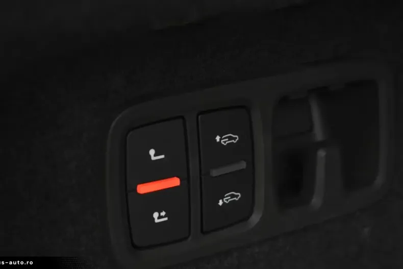 Audi RSQ8 din 2025 cu 300 km - oferta AUD186361 - foto 18