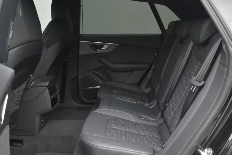 Audi RSQ8 din 2025 cu 300 km - oferta AUD186361 - foto 32