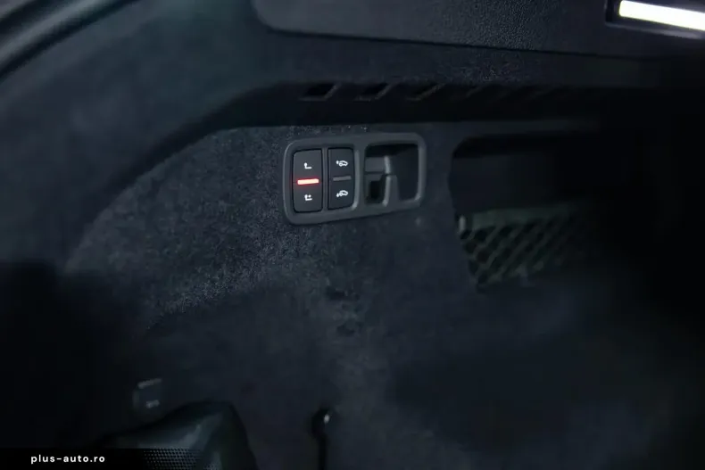 Audi RSQ8 din 2026 cu 120 km - oferta AUD186368 - foto 14