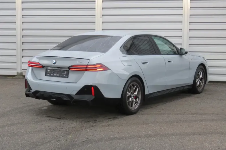 BMW 520 (Seria 5) din 2023 cu 42.589 km - oferta BMW186373 - foto 2