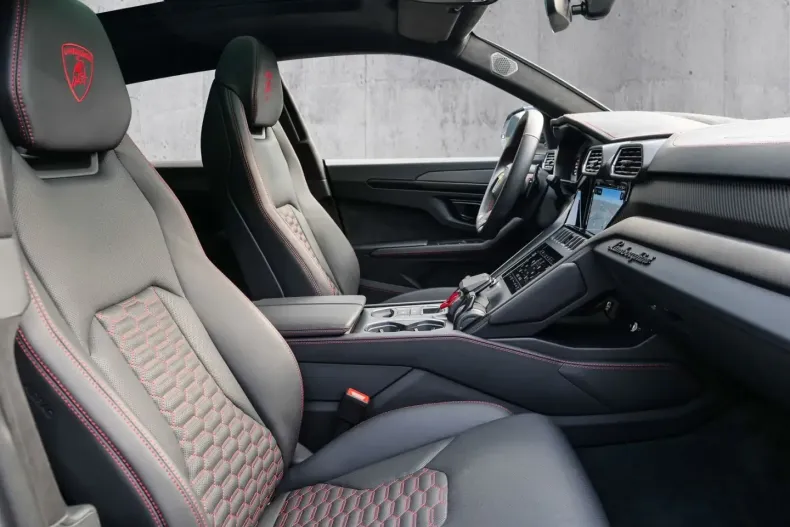 Lamborghini Urus din 2024 cu 6.140 km - oferta LAM186380 - foto 5