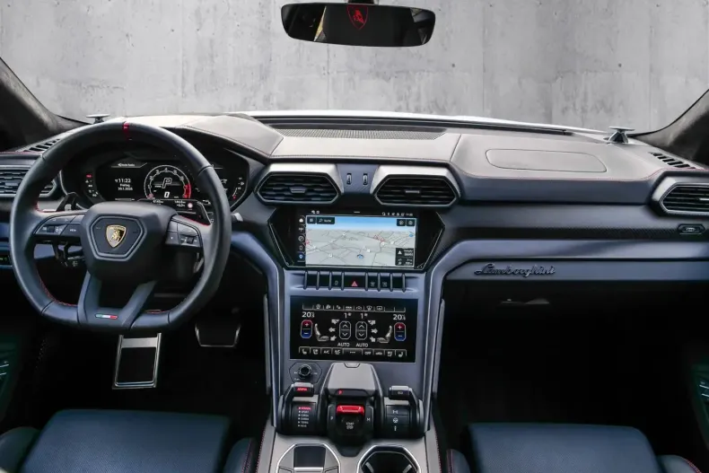 Lamborghini Urus din 2024 cu 6.140 km - oferta LAM186380 - foto 6