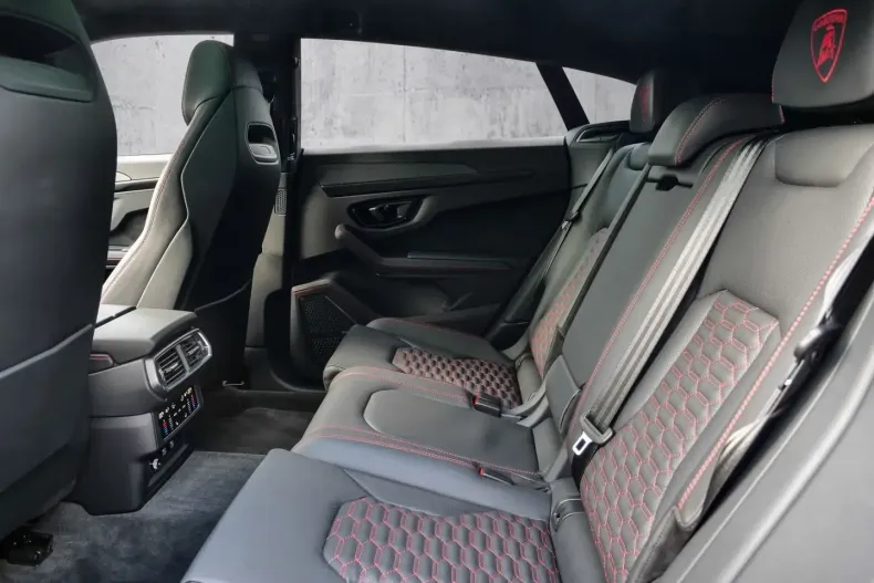 Lamborghini Urus din 2024 cu 6.140 km - oferta LAM186380 - foto 13