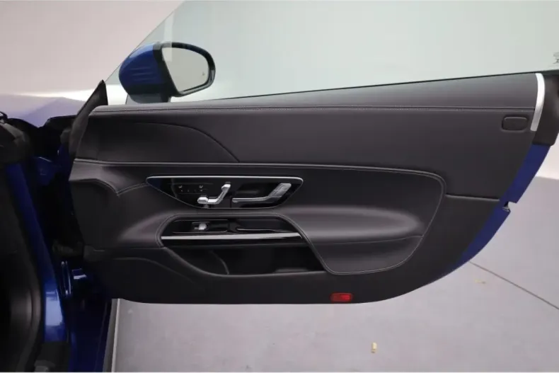 Mercedes-Benz SL 43 AMG (Clasa SL) din 2022 cu 4.990 km - oferta MER186388 - foto 14