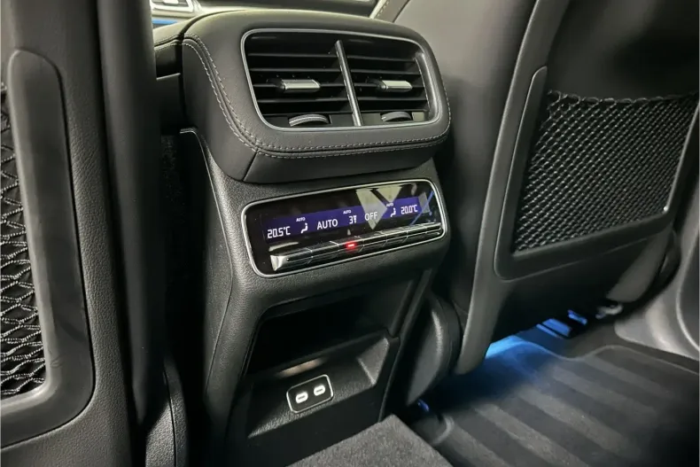 Mercedes-Benz GLE 53 AMG (Clasa GLE) din 2024 cu 19.991 km - oferta MER186394 - foto 12