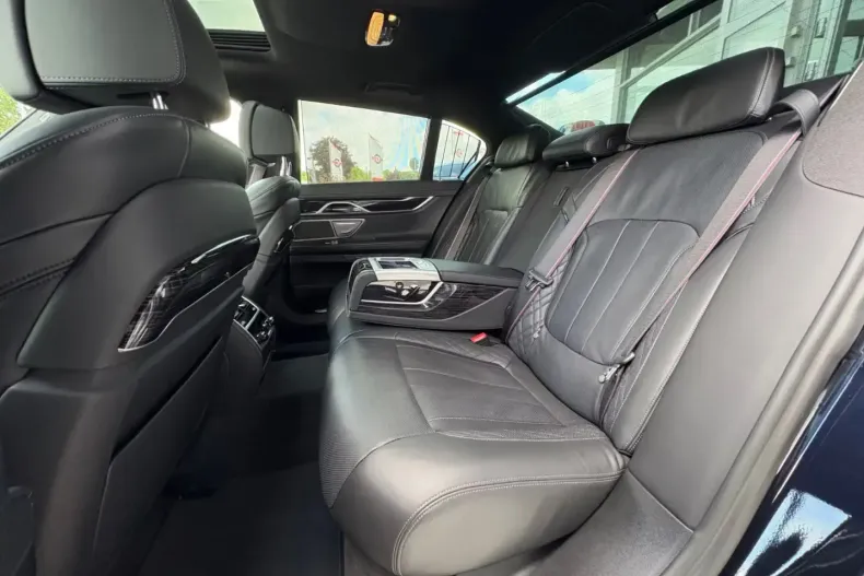 BMW 730 (Seria 7) din 2022 cu 45.000 km - oferta BMW186408 - foto 8