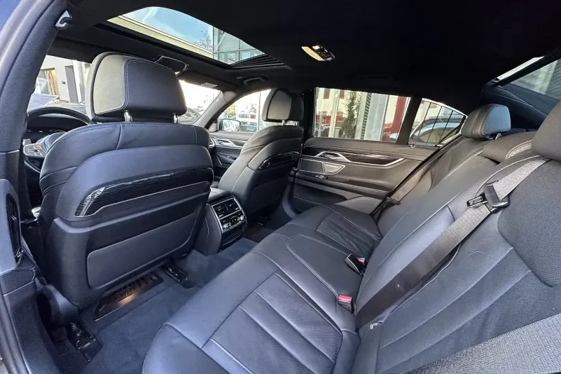 BMW 740 (Seria 7) din 2022 cu 38.594 km - oferta BMW186411 - foto 12