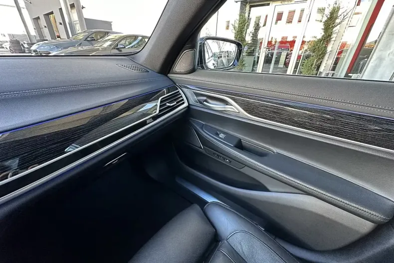 BMW 740 (Seria 7) din 2022 cu 38.594 km - oferta BMW186411 - foto 13