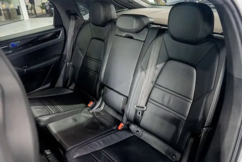 Porsche Cayenne din 2021 cu 42.052 km - oferta POR186413 - foto 18