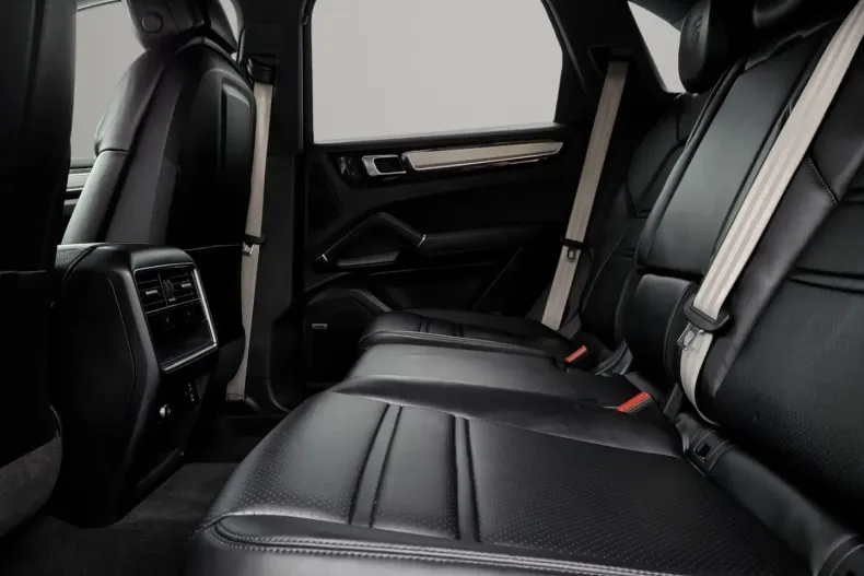 Porsche Cayenne din 2022 cu 49.960 km - oferta POR186414 - foto 11