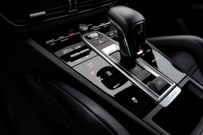 Porsche Cayenne din 2022 cu 49.960 km - oferta POR186414 - foto 12