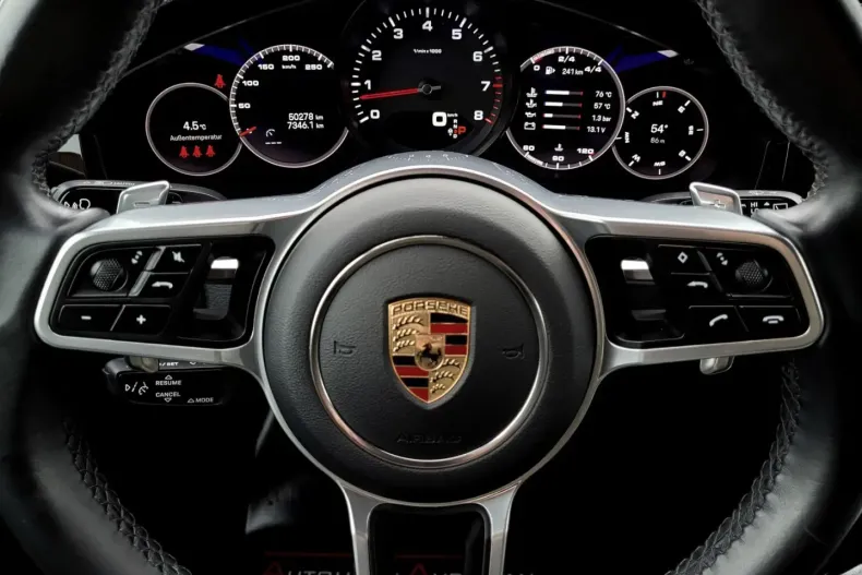 Porsche Cayenne din 2022 cu 49.960 km - oferta POR186414 - foto 16