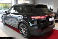 Porsche Cayenne din 2021 cu 59.988 km - oferta POR186418 - foto 3