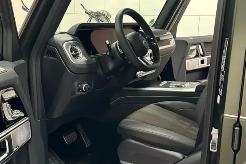 Mercedes-Benz G 450 (Clasa G) din 2025 cu 53.000 km - oferta MER186420 - foto 4