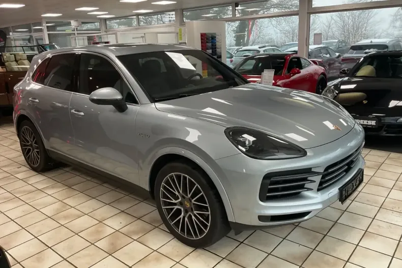 Porsche Cayenne din 2021 cu 67.989 km - oferta POR186424 - foto 4