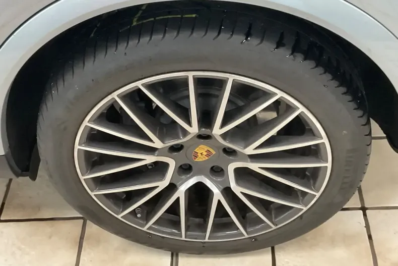 Porsche Cayenne din 2021 cu 67.989 km - oferta POR186424 - foto 8