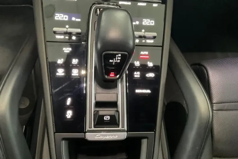 Porsche Cayenne din 2021 cu 67.989 km - oferta POR186424 - foto 25