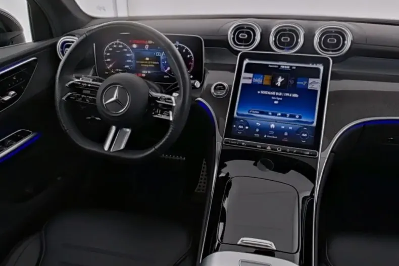 Mercedes-Benz GLC 200 (Clasa GLC) din 2024 cu 41.500 km - oferta MER186427 - foto 6