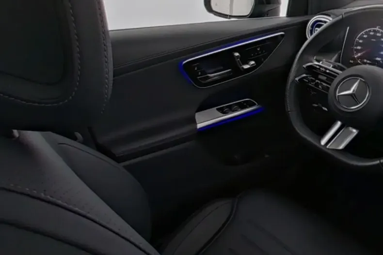 Mercedes-Benz GLC 200 (Clasa GLC) din 2024 cu 41.500 km - oferta MER186427 - foto 7