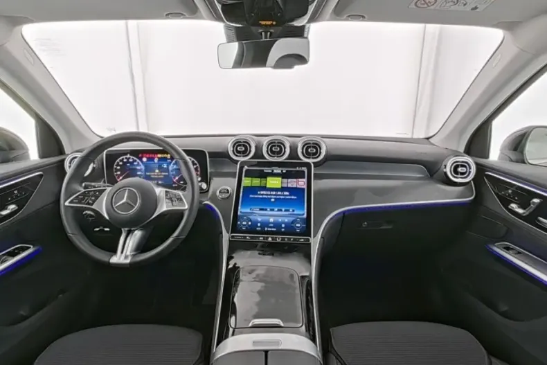 Mercedes-Benz GLC 200 (Clasa GLC) din 2024 cu 13.823 km - oferta MER186431 - foto 2