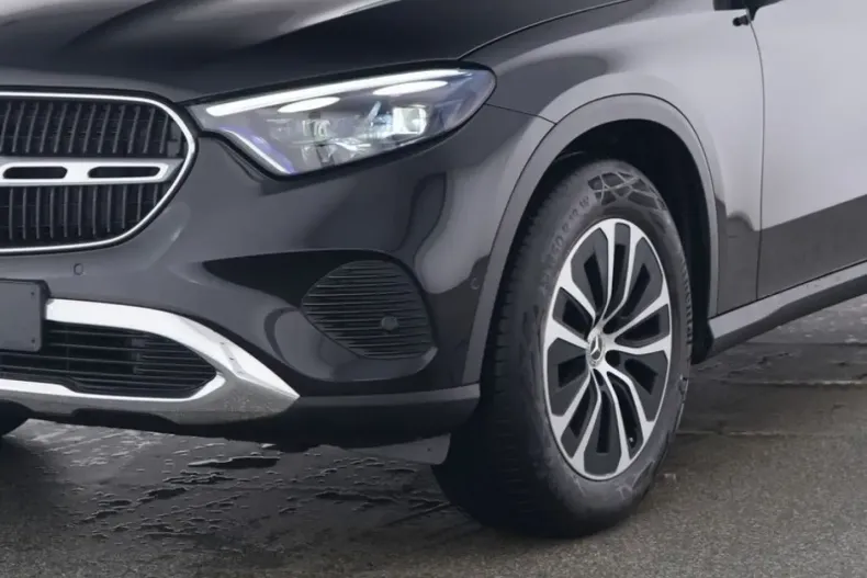 Mercedes-Benz GLC 200 (Clasa GLC) din 2024 cu 13.823 km - oferta MER186431 - foto 3