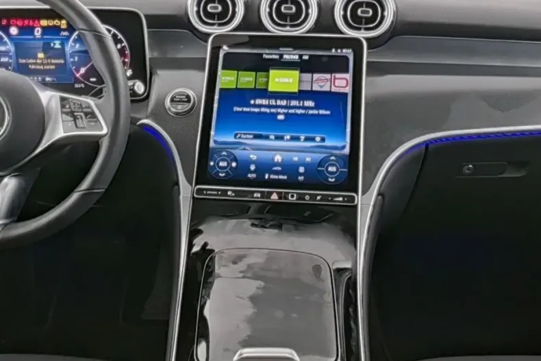 Mercedes-Benz GLC 200 (Clasa GLC) din 2024 cu 13.823 km - oferta MER186431 - foto 7