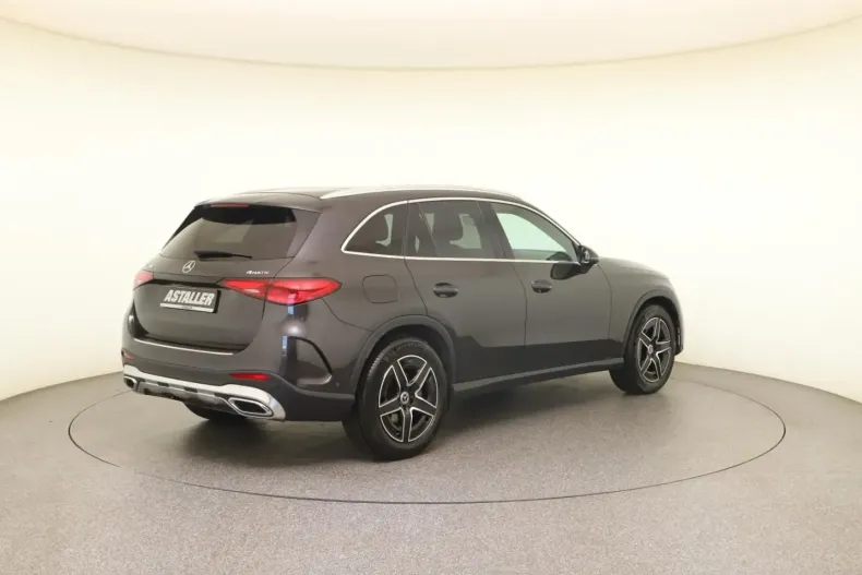 Mercedes-Benz GLC 200 (Clasa GLC) din 2023 cu 35.000 km - oferta MER186433 - foto 4