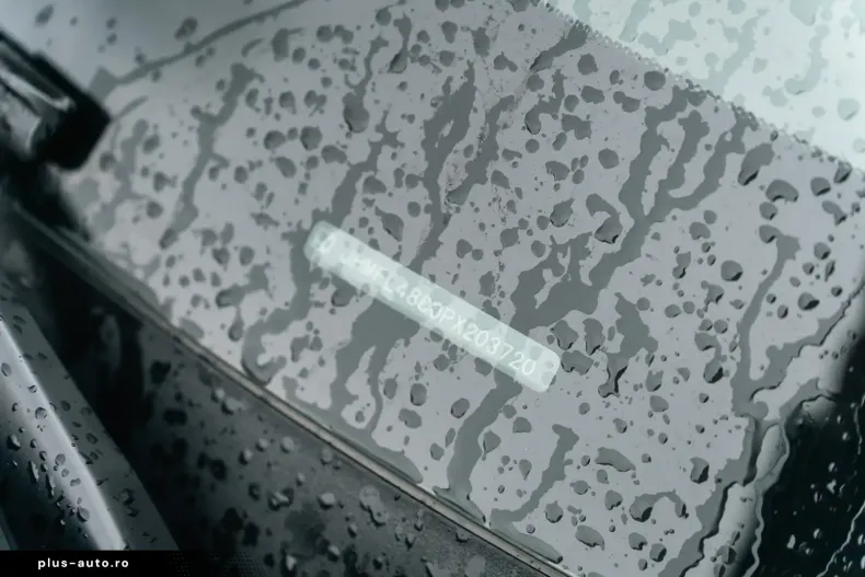 Honda Civic din 2023 cu 41.601 km - oferta HON186435 - foto 25