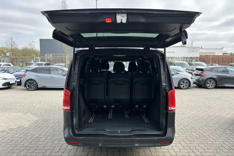 Mercedes-Benz V 300 (Clasa V) din 2022 cu 78.800 km - oferta MER186436 - foto 7