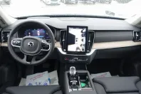 Volvo XC90 din 2025 cu 18.900 km - oferta VOL186438 - foto 12