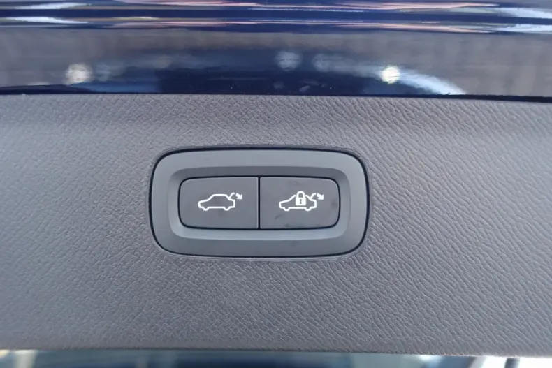 Volvo XC90 din 2025 cu 18.131 km - oferta VOL186439 - foto 20