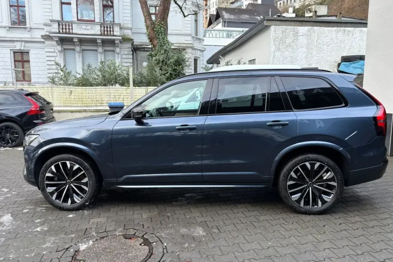 Volvo XC90 din 2025 cu 21.478 km - oferta VOL186441 - foto 4