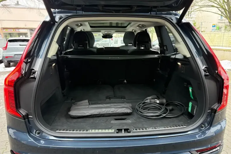 Volvo XC90 din 2025 cu 21.478 km - oferta VOL186441 - foto 12