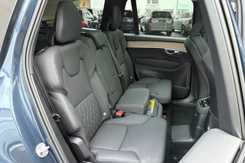 Volvo XC90 din 2025 cu 21.478 km - oferta VOL186441 - foto 14
