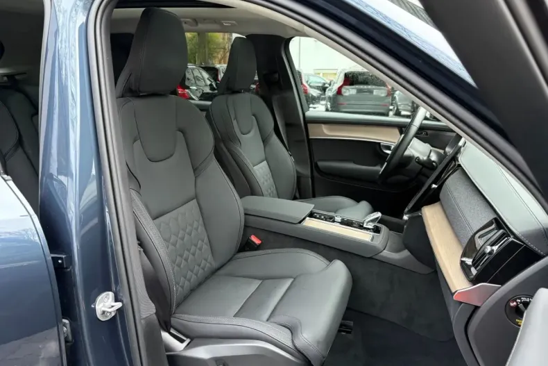 Volvo XC90 din 2025 cu 21.478 km - oferta VOL186441 - foto 15