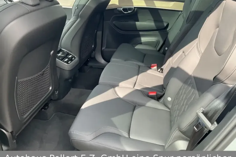 Volvo XC90 din 2024 cu 16.500 km - oferta VOL186443 - foto 9