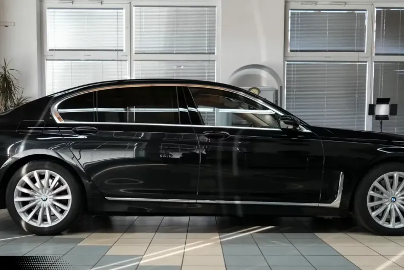 BMW 740 (Seria 7) din 2022 cu 91.600 km - oferta BMW186446 - foto 4