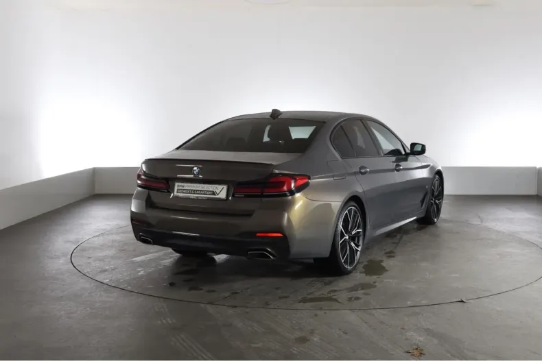 BMW 530 (Seria 5) din 2022 cu 66.662 km - oferta BMW186452 - foto 3