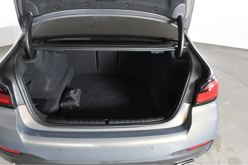 BMW 530 (Seria 5) din 2022 cu 66.662 km - oferta BMW186452 - foto 11