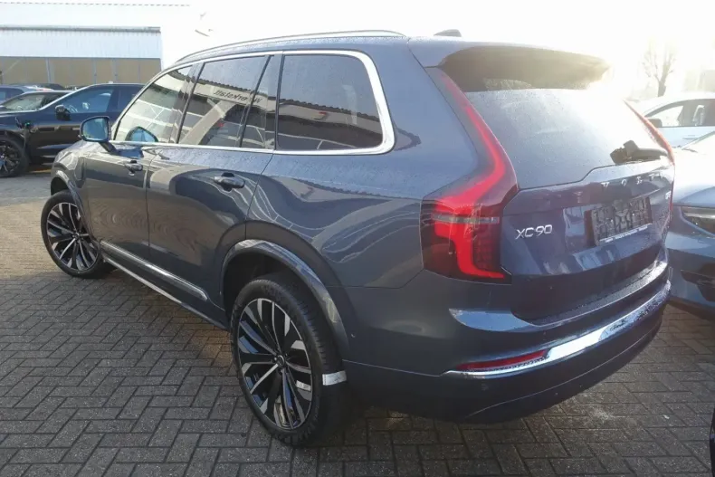 Volvo XC90 din 2025 cu 27.600 km - oferta VOL186455 - foto 4