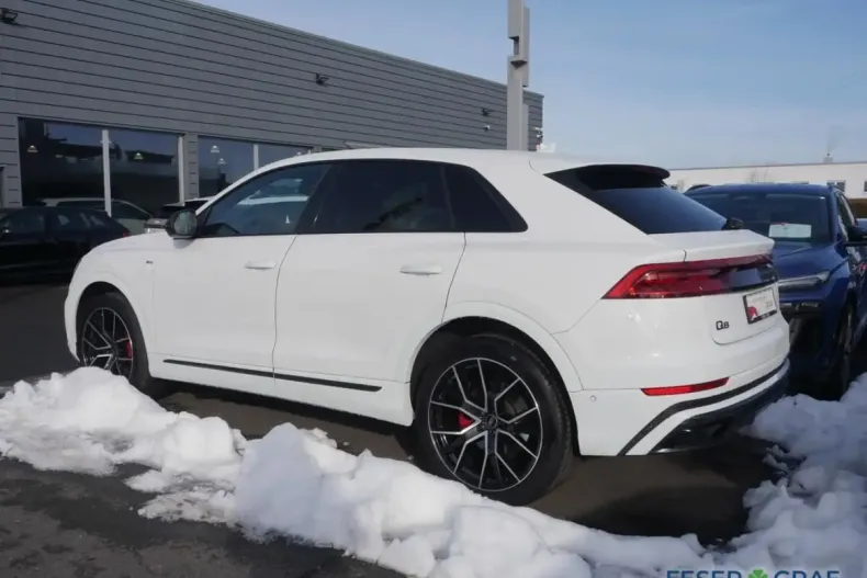 Audi Q8 din 2023 cu 76.350 km - oferta AUD186472 - foto 3