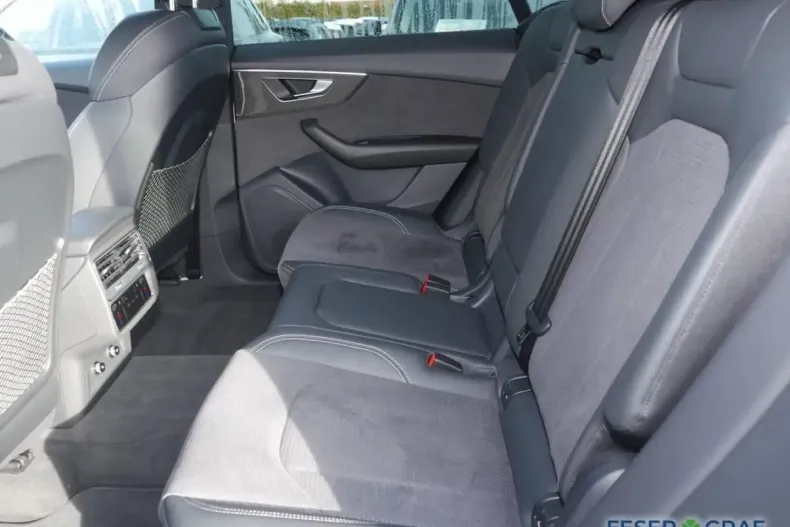 Audi Q8 din 2023 cu 76.350 km - oferta AUD186472 - foto 6