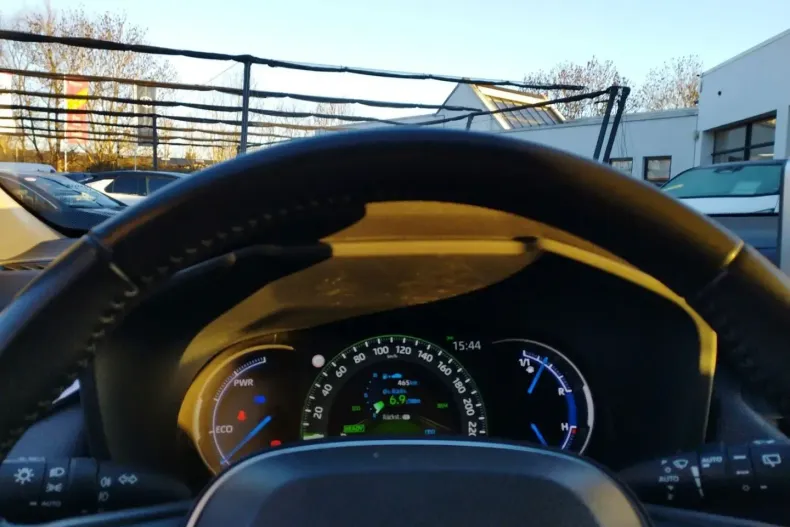 Toyota RAV4 din 2022 cu 61.060 km - oferta TOY186474 - foto 15