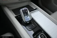 Volvo XC60 din 2025 cu 1.500 km - oferta VOL186475 - foto 18