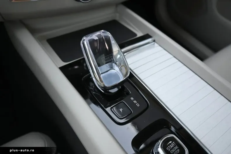 Volvo XC60 din 2025 cu 1.500 km - oferta VOL186475 - foto 18