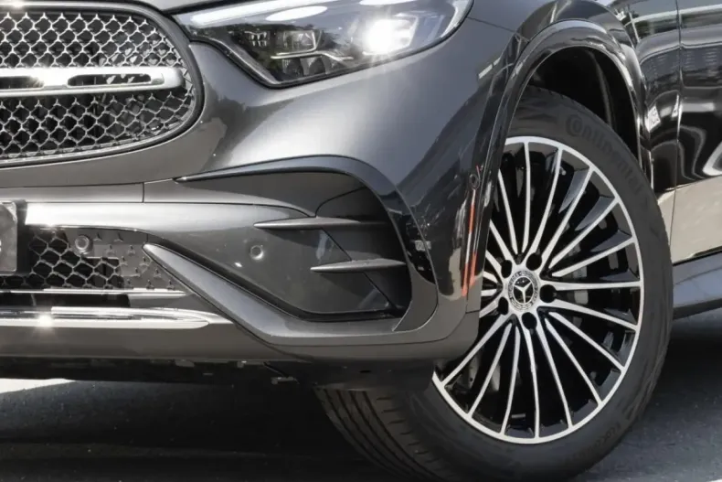 Mercedes-Benz GLC 200 (Clasa GLC) din 2025 cu 23.500 km - oferta MER186481 - foto 5