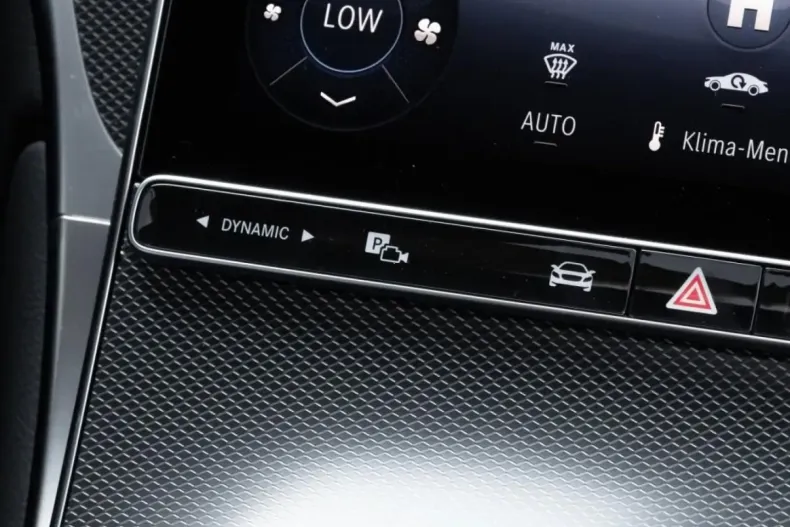 Mercedes-Benz GLC 200 (Clasa GLC) din 2025 cu 23.500 km - oferta MER186481 - foto 9