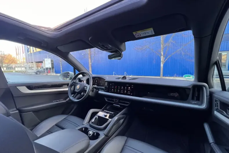 Porsche Cayenne din 2024 cu 25.400 km - oferta POR186484 - foto 25