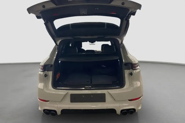 Porsche Cayenne din 2023 cu 53.240 km - oferta POR186485 - foto 9